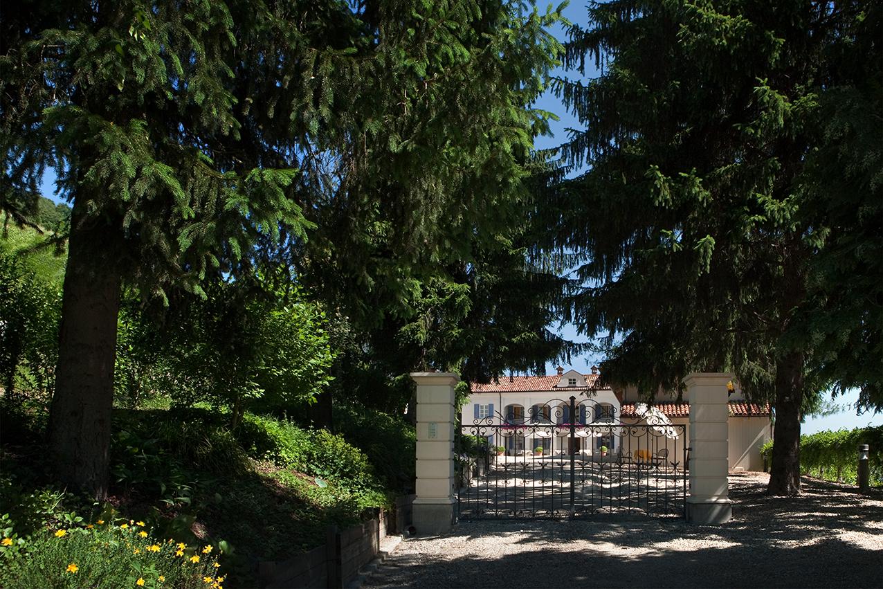 Marcarini Agriturismo Neviglie Exterior foto
